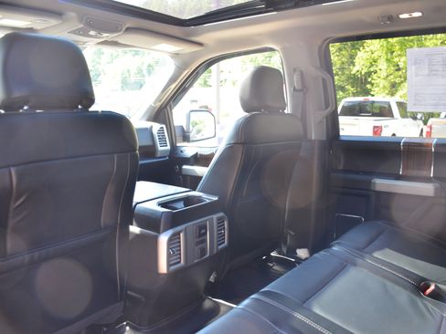 Used 2016 Ford F150 Lariat w/ Equipment Group 502A Luxury AWD/4WD image 47