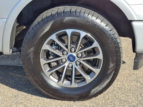 Used 2019 Ford F150 XLT w/ Equipment Group 302A Luxury AWD/4WD image 8