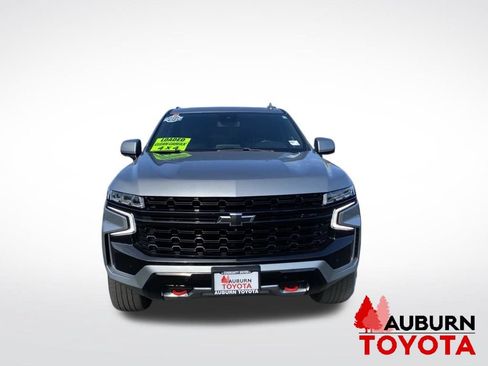 Used 2023 Chevrolet Suburban Z71 w/ Luxury Package AWD/4WD image 2