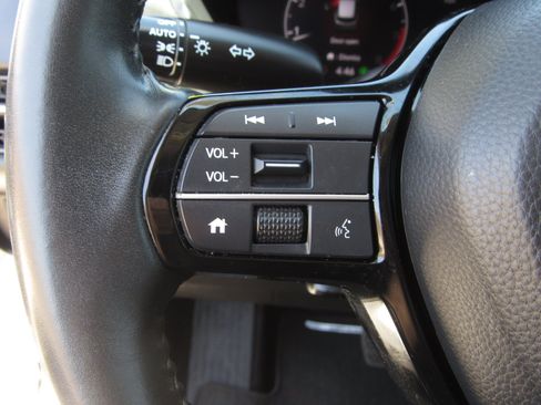 Certified 2024 Honda HR-V EX-L image 25