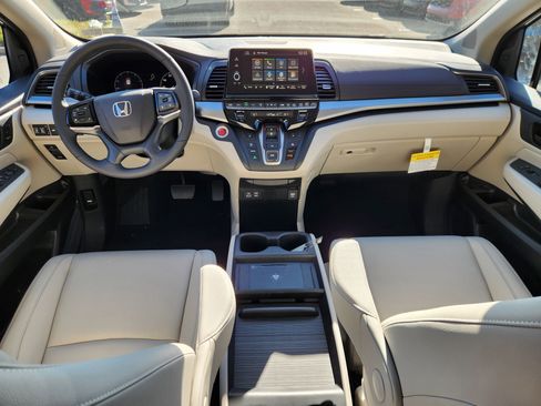 New 2026 Honda Odyssey EX-L image 5