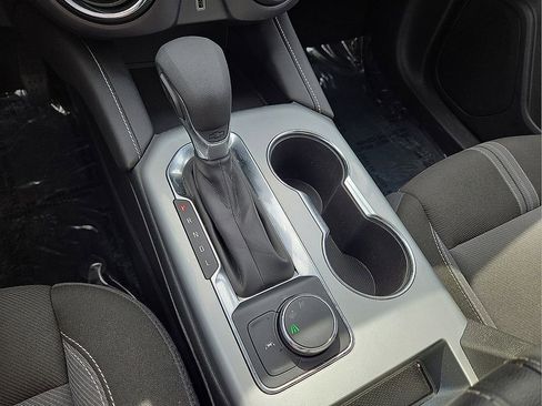 Used 2025 Chevrolet Blazer LT image 29