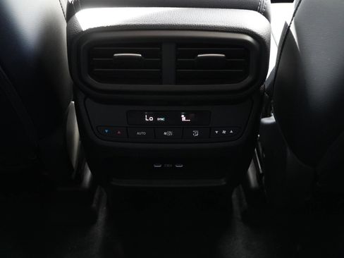 New 2025 Honda Pilot Touring image 21