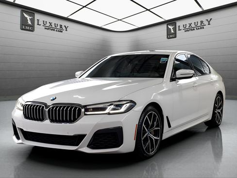 Used 2023 BMW 540i xDrive w/ M Sport Package AWD/4WD image 4