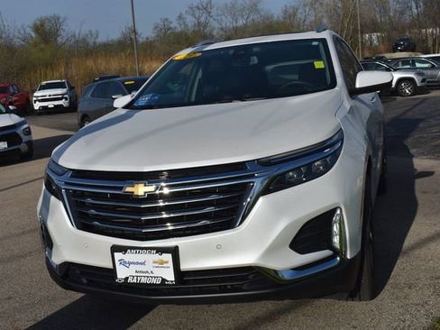 Used 2023 Chevrolet Equinox Premier image 7