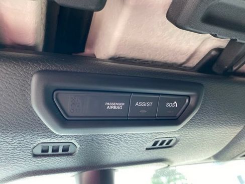 Used 2023 Jeep Wrangler Unlimited Rubicon w/ Cold Weather Group AWD/4WD image 33