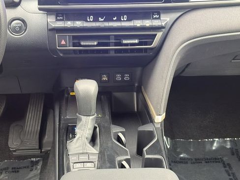 Used 2025 Toyota Camry LE FWD image 15