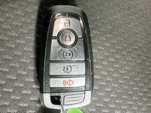 Used 2024 Ford Escape ST-Line AWD/4WD image 17