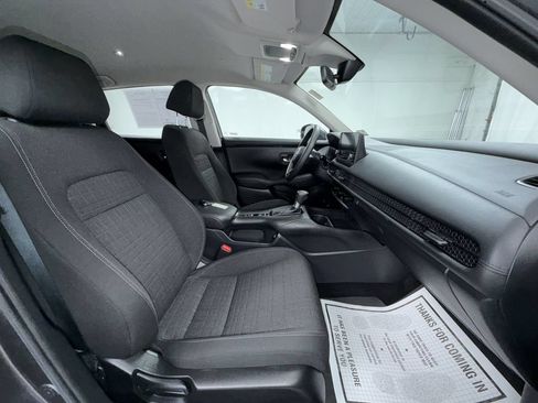 Used 2023 Honda HR-V LX image 18