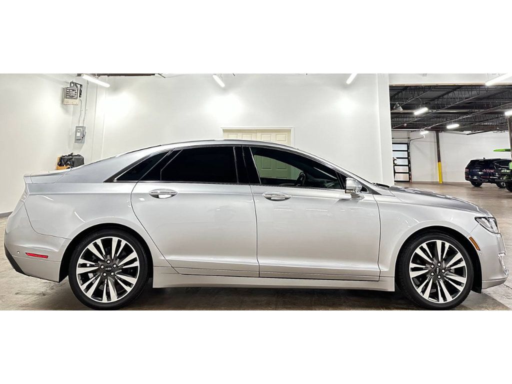 Used 2020 Lincoln MKZ Reserve FWD image 8
