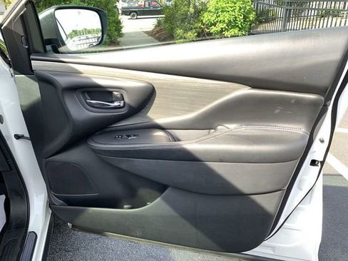 Used 2018 Nissan Murano Platinum w/ Cargo Package AWD/4WD image 13