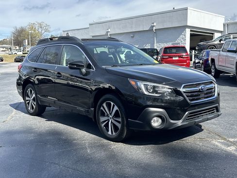 Used 2019 Subaru Outback 3.6R Limited w/ Popular Package #2 image 2