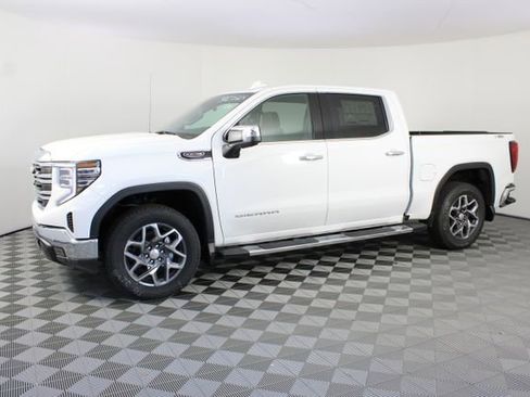 New 2026 GMC Sierra 1500 SLT AWD/4WD image 2