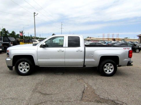 Used 2018 Chevrolet Silverado 1500 LT w/ All Star Edition AWD/4WD image 8