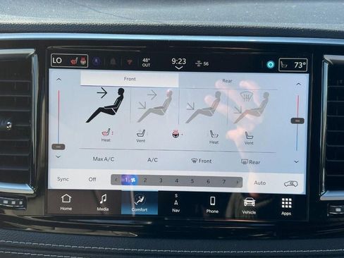 New 2026 Chrysler Pacifica Limited w/ S Appearance Package image 9