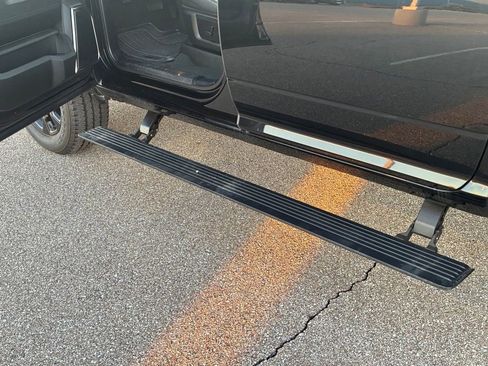 Used 2022 RAM 2500 Limited image 12