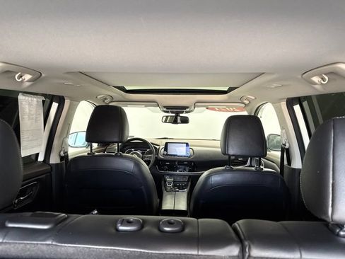 Used 2021 Nissan Rogue SL AWD/4WD image 9