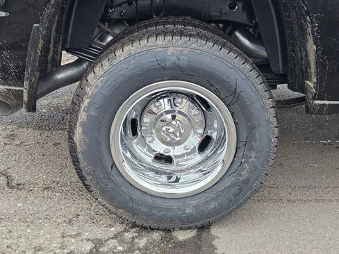 New 2026 RAM 3500 Tradesman AWD/4WD image 9