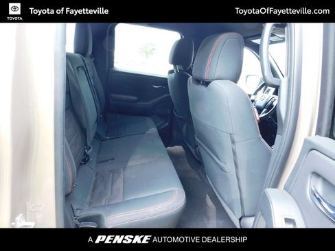 Used 2022 Nissan Frontier Pro-X RWD image 5