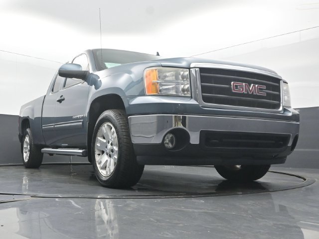 Used 2008 GMC Sierra 1500 SLT w/ SLT Preferred Package AWD/4WD image 49
