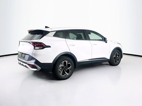 Used 2025 Kia Sportage LX FWD image 9