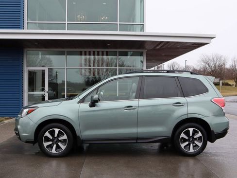 Used 2018 Subaru Forester 2.5i Limited image 6