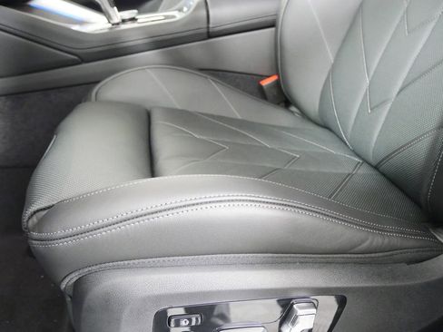 New 2026 BMW XM Label Red image 12