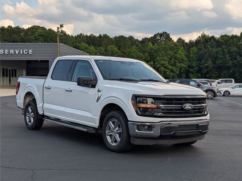 Used 2025 Ford F150 XLT w/ Equipment Group 301A Standard RWD image 8