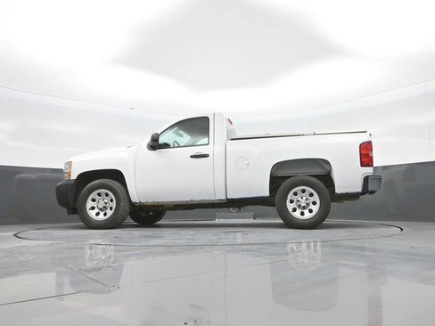 Used 2013 Chevrolet Silverado 1500 W/T RWD image 28