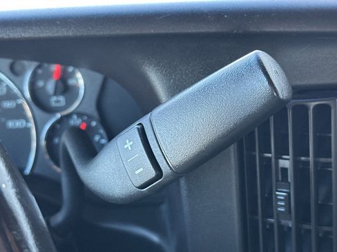 Used 2022 Chevrolet Express 2500 Extended w/ Driver Convenience Package image 19