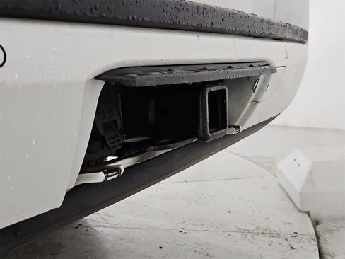 Used 2017 GMC Yukon XL SLE w/ HD Trailering Package image 35