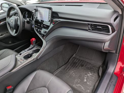 Used 2023 Toyota Camry XSE image 21