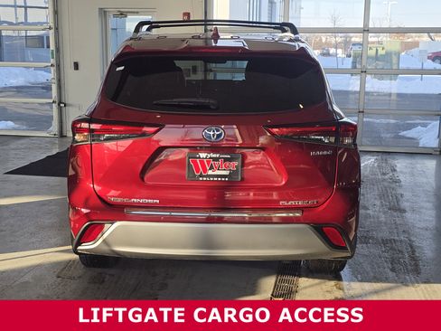 Used 2021 Toyota Highlander Platinum image 5