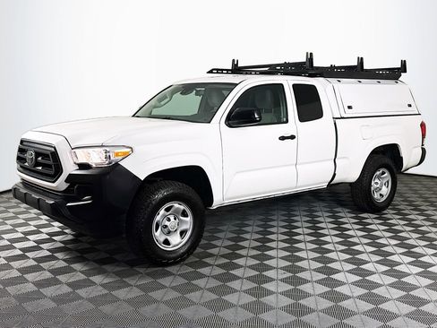 Used 2023 Toyota Tacoma SR image 8