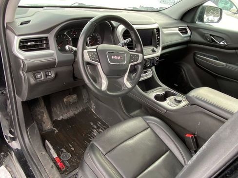 Certified 2023 GMC Acadia SLT w/ Elevation Edition image 3