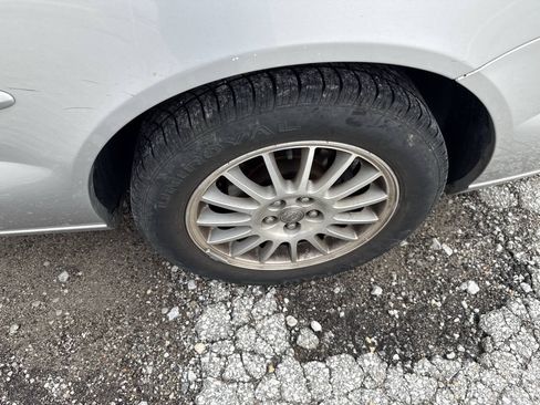 Used 2006 Chrysler Sebring Touring FWD image 10