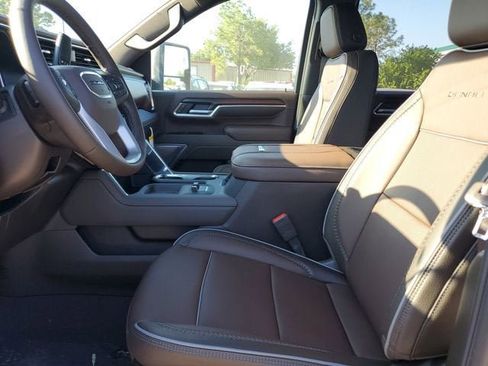 New 2026 GMC Sierra 3500 Denali w/ Denali Reserve Package AWD/4WD image 20