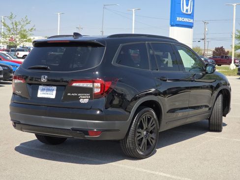 Certified 2021 Honda Pilot Black Edition image 18