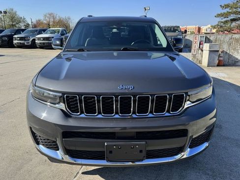 Used 2022 Jeep Grand Cherokee L Limited image 2