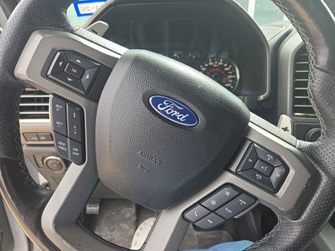 Used 2018 Ford F150 Raptor w/ Equipment Group 802A Luxury image 9