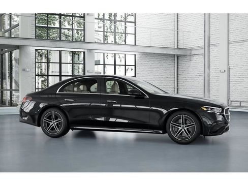 New 2026 Mercedes-Benz E 450 4MATIC Sedan image 14