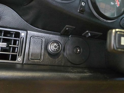 Used 1991 Porsche 911 Turbo image 26