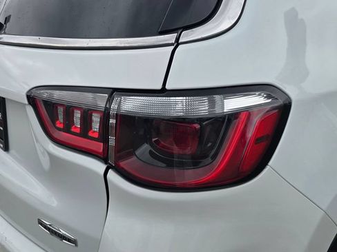 Certified 2024 Jeep Compass Latitude AWD/4WD image 26