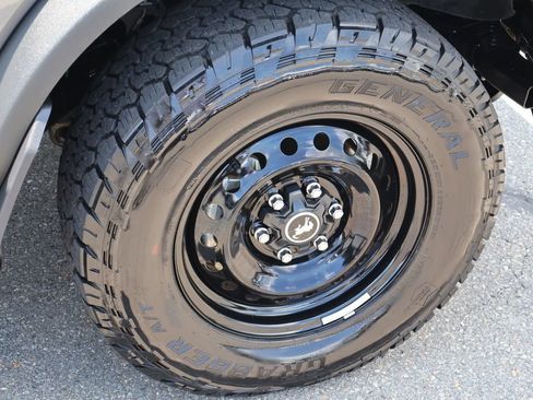 Used 2022 Ford Bronco Black Diamond AWD/4WD image 25