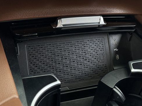 Used 2025 Mercedes-Benz GLS 450 4MATIC image 20