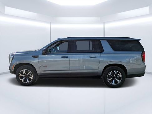 New 2026 GMC Yukon XL AT4 Ultimate w/ LPO, Illumination Package AWD/4WD image 6