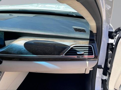 Used 2019 Genesis G90 5.0 Ultimate RWD image 26