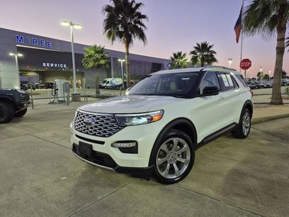 Certified 2020 Ford Explorer Platinum w/ Premium Technology Package