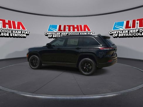 New 2026 Jeep Grand Cherokee Altitude RWD image 6