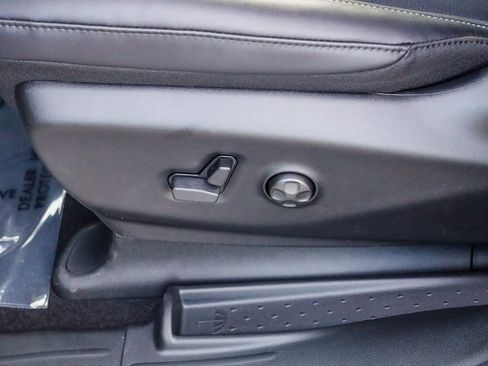 New 2026 Chrysler Pacifica Select w/ S Appearance Package image 23